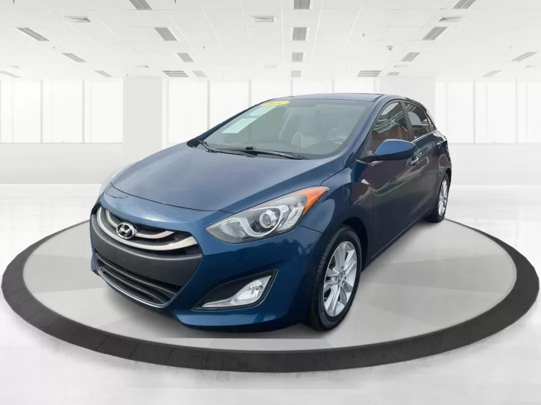 2014 Hyundai Elantra GT GT (KMHD35LH4EU) with an Other engine, located at 4508 South Dixie Dr, Moraine, OH, 45439, (937) 908-9800, 39.689976, -84.218452 - **Discover Your Next Adventure with the 2014 Hyundai Elantra GT at Advantage Car and Credit!**<br /> <br /> Are you searching for a reliable vehicle that fits seamlessly into both your daily routine and your weekend getaways? Look no further than the 2014 Hyundai Elantra GT, available at Advantage C - Photo#8
