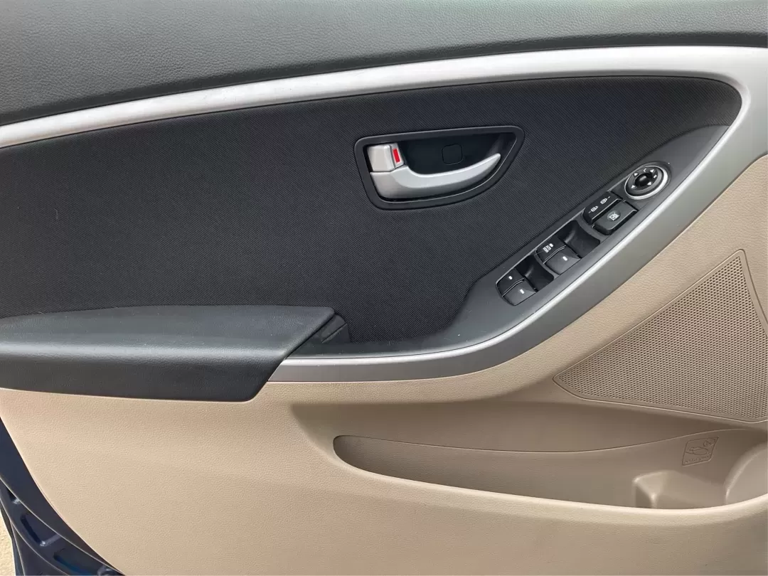 2014 Hyundai Elantra GT GT (KMHD35LH4EU) with an Other engine, located at 4508 South Dixie Dr, Moraine, OH, 45439, (937) 908-9800, 39.689976, -84.218452 - **Discover Your Next Adventure with the 2014 Hyundai Elantra GT at Advantage Car and Credit!**<br /> <br /> Are you searching for a reliable vehicle that fits seamlessly into both your daily routine and your weekend getaways? Look no further than the 2014 Hyundai Elantra GT, available at Advantage C - Photo#16