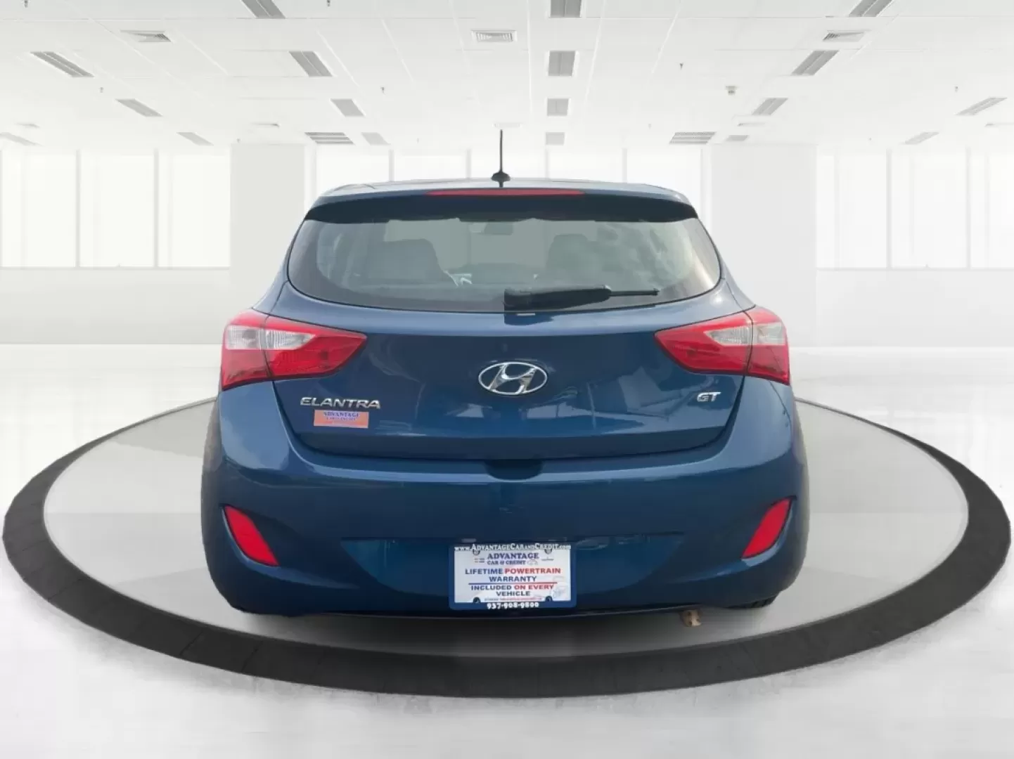 2014 Hyundai Elantra GT GT (KMHD35LH4EU) with an Other engine, located at 1184 Kauffman Ave, Fairborn, OH, 45324, (937) 908-9800, 39.807072, -84.030914 - **Discover Your Next Adventure with the 2014 Hyundai Elantra GT at Advantage Car and Credit!**<br /> <br /> Are you searching for a reliable vehicle that fits seamlessly into both your daily routine and your weekend getaways? Look no further than the 2014 Hyundai Elantra GT, available at Advantage C - Photo#3