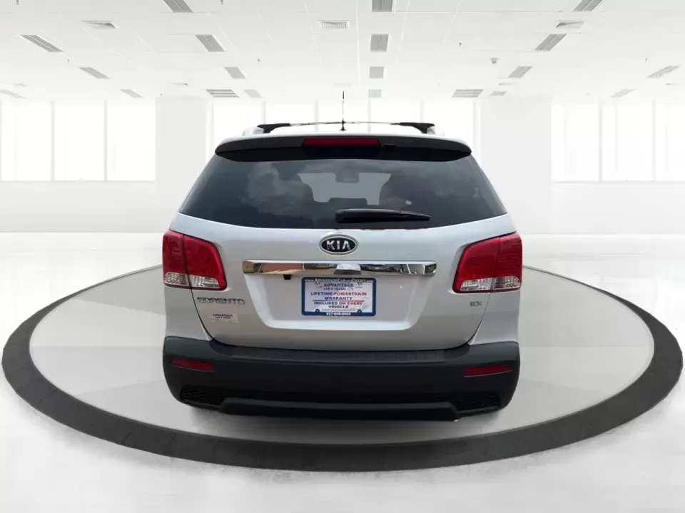 2012 Kia Sorento EX 4WD (5XYKUCA68CG) with an 2.4L L4 DOHC 16V engine, 6-Speed Automatic transmission, located at 1099 N County Rd 25A , Troy, OH, 45373, (937) 908-9800, 40.057079, -84.212883 - Weekend escapes to Caesar Creek, snowy school-drop mornings, and everyday errands up and down I75 feel a lot easier when you've got a comfortable SUV with real all-weather capability. This 2012 Kia Sorento EX 4WD is a smart pick for Troy drivers who want a practical, family-friendly ride that's equa- Photo#3