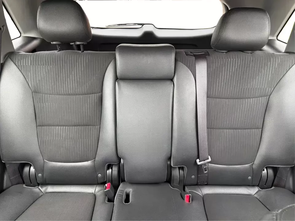 2012 Kia Sorento EX 4WD (5XYKUCA68CG) with an 2.4L L4 DOHC 16V engine, 6-Speed Automatic transmission, located at 1099 N County Rd 25A , Troy, OH, 45373, (937) 908-9800, 40.057079, -84.212883 - Weekend escapes to Caesar Creek, snowy school-drop mornings, and everyday errands up and down I75 feel a lot easier when you've got a comfortable SUV with real all-weather capability. This 2012 Kia Sorento EX 4WD is a smart pick for Troy drivers who want a practical, family-friendly ride that's equa- Photo#14
