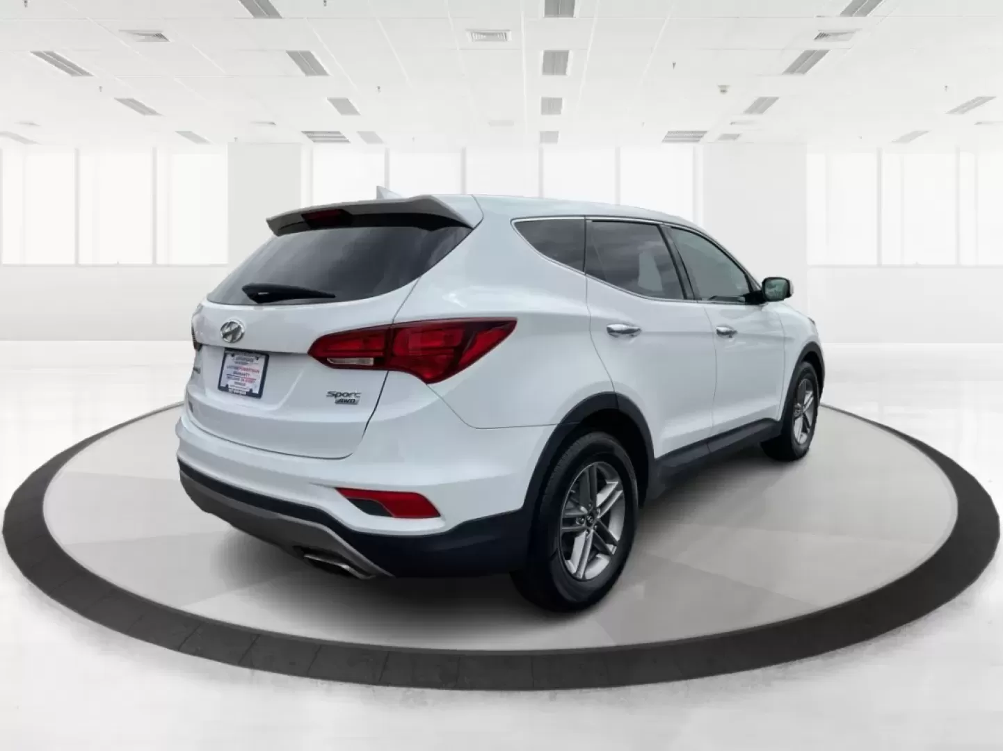 2017 Hyundai Santa Fe 2.4L (5NMZTDLB4HH) with an Theta II 2.4L I-4 gasoline direct injection engine, located at 1230 East Main St, Xenia, OH, 45385, (937) 908-9800, 39.688026, -83.910172 - **Discover Your Next Adventure with the 2017 Hyundai Santa Fe Sport at Advantage Car and Credit!**<br /> <br /> Are you ready to elevate your lifestyle and embrace the adventures waiting for you? Whether you're a growing family in need of space, a daily commuter looking for comfort, or an outdoor en - Photo#2