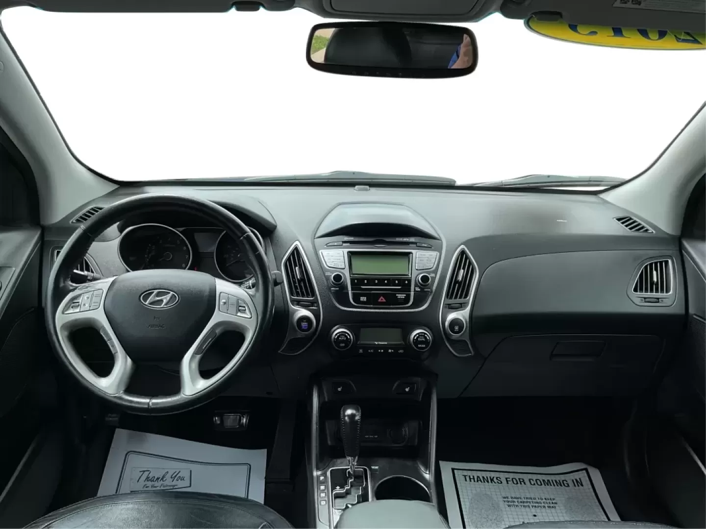 2013 Hyundai Tucson Limited (KM8JUCAC4DU) with an Other engine, located at 1184 Kauffman Ave, Fairborn, OH, 45324, (937) 908-9800, 39.807072, -84.030914 - **Discover Your New Adventure Vehicle: 2013 Hyundai Tucson Limited at Advantage Car and Credit!** <br /> <br /> Are you searching for the perfect SUV that combines style, comfort, and versatility? Look no further than this striking 2013 Hyundai Tucson Limited, located right here at Advantage Car an - Photo#18