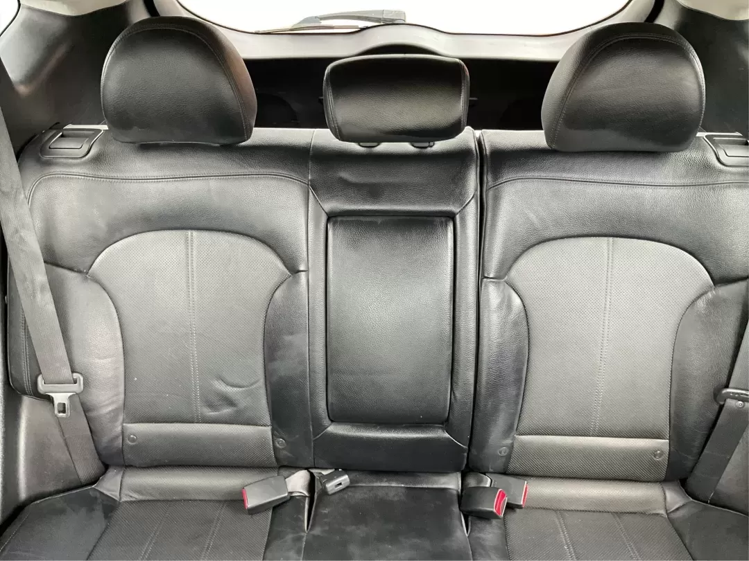 2013 Hyundai Tucson Limited (KM8JUCAC4DU) with an Other engine, located at 4508 South Dixie Dr, Moraine, OH, 45439, (937) 908-9800, 39.689976, -84.218452 - **Discover Your New Adventure Vehicle: 2013 Hyundai Tucson Limited at Advantage Car and Credit!** <br /> <br /> Are you searching for the perfect SUV that combines style, comfort, and versatility? Look no further than this striking 2013 Hyundai Tucson Limited, located right here at Advantage Car an - Photo#12