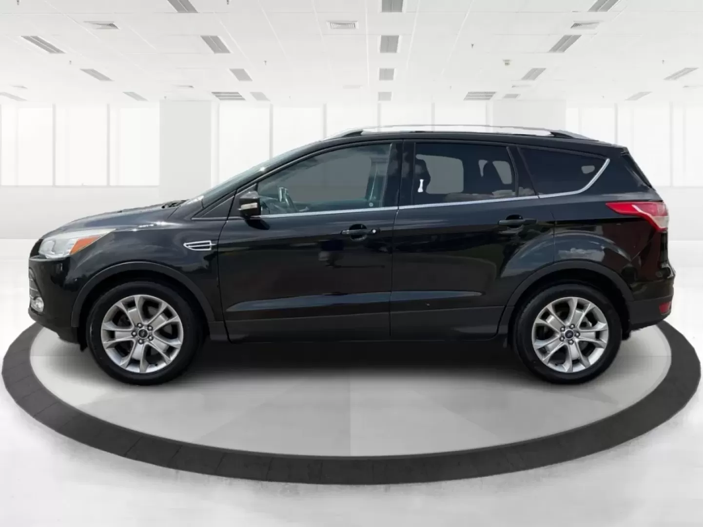2015 Ford Escape Titanium (1FMCU9J95FU) with an Other engine, located at 1099 N County Rd 25A , Troy, OH, 45373, (937) 908-9800, 40.057079, -84.212883 - Discover your next adventure with the 2015 Ford Escape Titanium, now available at Advantage Car and Credit in Fairborn, OH! Whether you're looking for a family-friendly SUV, a reliable commuter vehicle, or a versatile option for weekend getaways, this Escape checks all the boxes. With a stunning Tux - Photo#4