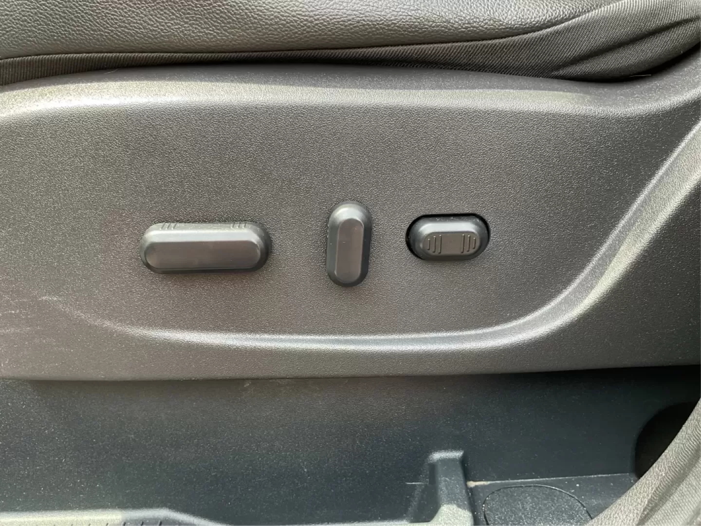 2015 Ford Escape Titanium (1FMCU9J95FU) with an Other engine, located at 1099 N County Rd 25A , Troy, OH, 45373, (937) 908-9800, 40.057079, -84.212883 - Discover your next adventure with the 2015 Ford Escape Titanium, now available at Advantage Car and Credit in Fairborn, OH! Whether you're looking for a family-friendly SUV, a reliable commuter vehicle, or a versatile option for weekend getaways, this Escape checks all the boxes. With a stunning Tux - Photo#17