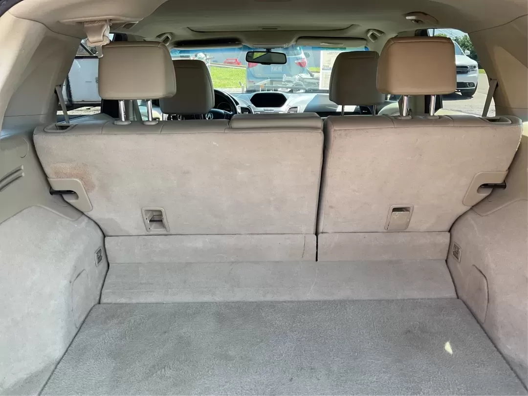 2016 Acura RDX 6-Spd AT (5J8TB3H33GL) with an 3.5L V6 DOHC 24V engine, 6-Speed Automatic transmission, located at 8750 N County Rd 25A, Piqua, OH, 45356, (937) 908-9800, 40.164391, -84.232513 - **Conquer the Road with Confidence: 2016 Acura RDX at Advantage Car and Credit!**<br /> <br /> Are you seeking a reliable vehicle that perfectly balances luxury, comfort, and practicality? Look no further than this stunning 2016 Acura RDX, available now at Advantage Car and Credit in Fairborn, OH. T - Photo#12