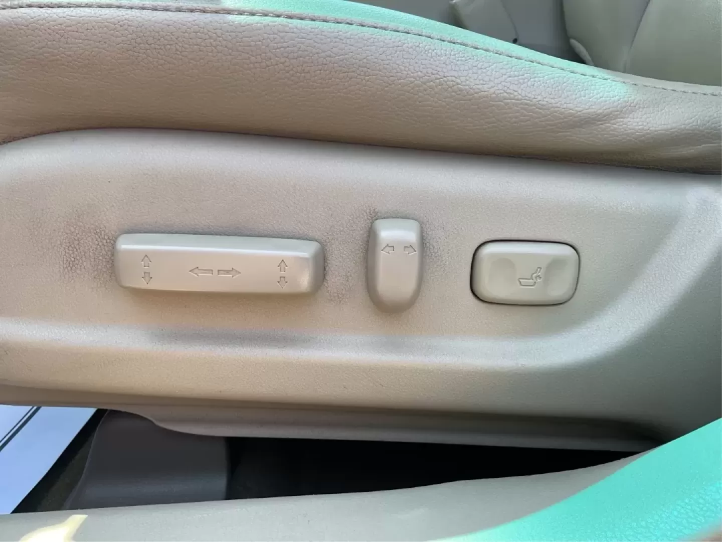 2016 Acura RDX 6-Spd AT (5J8TB3H33GL) with an 3.5L V6 DOHC 24V engine, 6-Speed Automatic transmission, located at 8750 N County Rd 25A, Piqua, OH, 45356, (937) 908-9800, 40.164391, -84.232513 - **Conquer the Road with Confidence: 2016 Acura RDX at Advantage Car and Credit!**<br /> <br /> Are you seeking a reliable vehicle that perfectly balances luxury, comfort, and practicality? Look no further than this stunning 2016 Acura RDX, available now at Advantage Car and Credit in Fairborn, OH. T - Photo#17