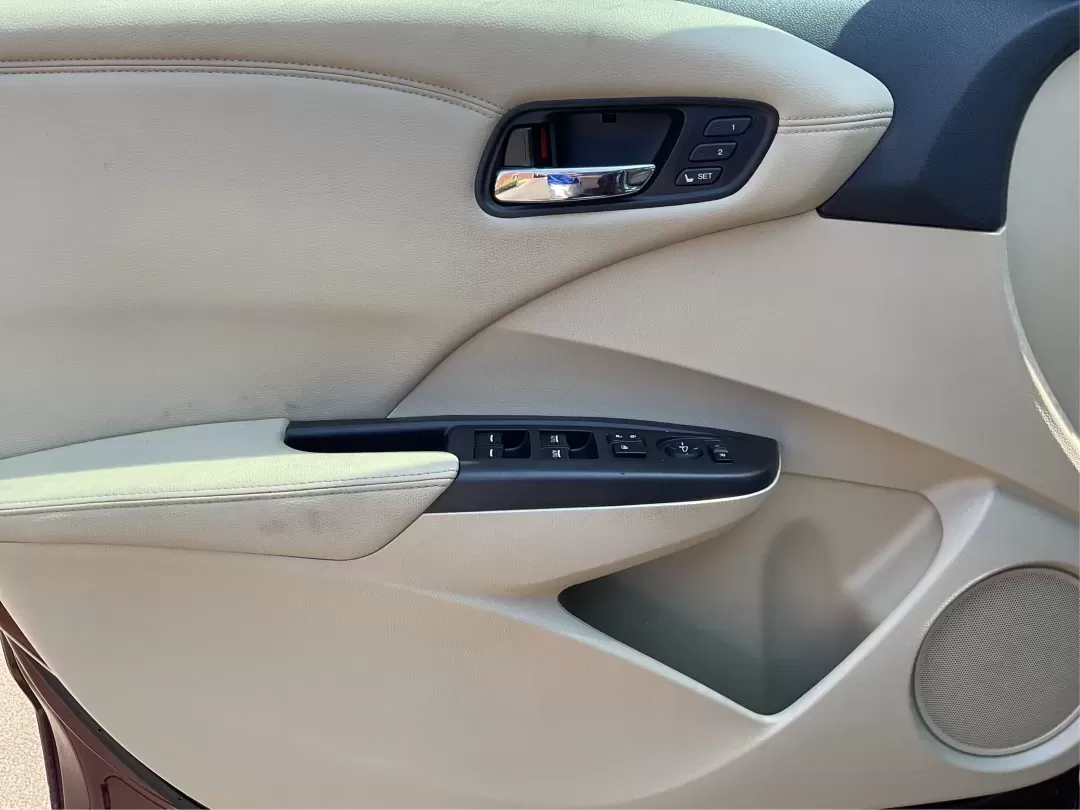 2016 Acura RDX 6-Spd AT (5J8TB3H33GL) with an 3.5L V6 DOHC 24V engine, 6-Speed Automatic transmission, located at 8750 N County Rd 25A, Piqua, OH, 45356, (937) 908-9800, 40.164391, -84.232513 - **Conquer the Road with Confidence: 2016 Acura RDX at Advantage Car and Credit!**<br /> <br /> Are you seeking a reliable vehicle that perfectly balances luxury, comfort, and practicality? Look no further than this stunning 2016 Acura RDX, available now at Advantage Car and Credit in Fairborn, OH. T - Photo#18