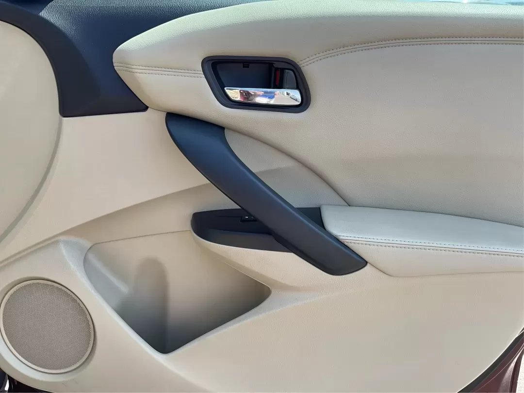 2016 Acura RDX 6-Spd AT (5J8TB3H33GL) with an 3.5L V6 DOHC 24V engine, 6-Speed Automatic transmission, located at 8750 N County Rd 25A, Piqua, OH, 45356, (937) 908-9800, 40.164391, -84.232513 - **Conquer the Road with Confidence: 2016 Acura RDX at Advantage Car and Credit!**<br /> <br /> Are you seeking a reliable vehicle that perfectly balances luxury, comfort, and practicality? Look no further than this stunning 2016 Acura RDX, available now at Advantage Car and Credit in Fairborn, OH. T - Photo#19