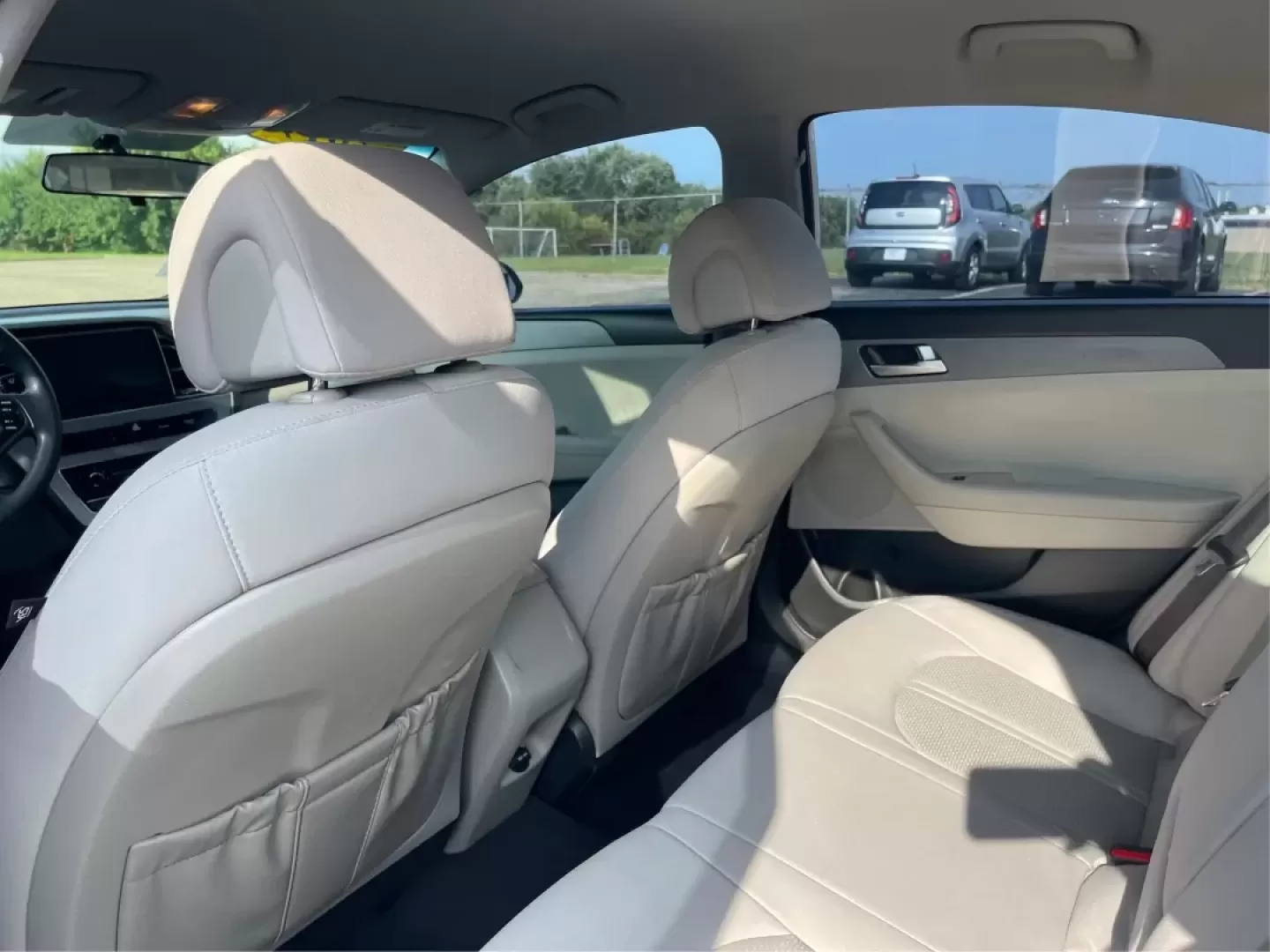 2017 Hyundai Sonata Base (5NPE24AF6HH) with an Other engine, located at 401 Woodman Dr, Riverside, OH, 45431, (937) 908-9800, 39.760899, -84.123421 - **Experience Comfort and Reliability with the 2017 Hyundai Sonata at Advantage Car and Credit!**<br /> <br /> Are you looking for a dependable sedan that seamlessly fits into your active lifestyle? Whether you're commuting to work, running errands around Fairborn, or making weekend getaways with fri - Photo#10