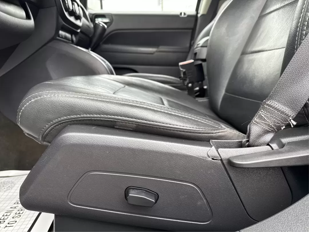 2016 Jeep Patriot High Altitude Edition (1C4NJRFB0GD) with an 2.4L I-4 DOHC engine, located at 401 Woodman Dr, Riverside, OH, 45431, (937) 908-9800, 39.760899, -84.123421 - **Explore Your Next Adventure in the 2016 Jeep Patriot High Altitude Edition!**<br /> <br /> Are you ready to elevate your lifestyle and embark on thrilling weekend adventures or effortlessly tackle your daily commute? The 2016 Jeep Patriot High Altitude Edition is the perfect SUV for those who crav - Photo#18