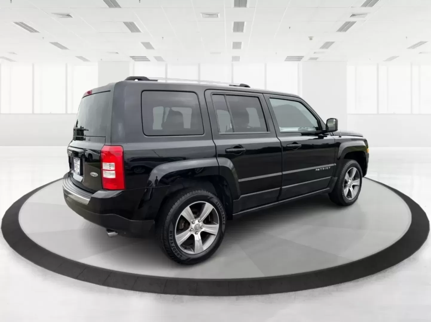 2016 Jeep Patriot High Altitude Edition (1C4NJRFB0GD) with an 2.4L I-4 DOHC engine, Automatic transmission, located at 4508 South Dixie Dr, Moraine, OH, 45439, (937) 908-9800, 39.689976, -84.218452 - **Explore Your Next Adventure in the 2016 Jeep Patriot High Altitude Edition!**<br /> <br /> Are you ready to elevate your lifestyle and embark on thrilling weekend adventures or effortlessly tackle your daily commute? The 2016 Jeep Patriot High Altitude Edition is the perfect SUV for those who crav - Photo#2