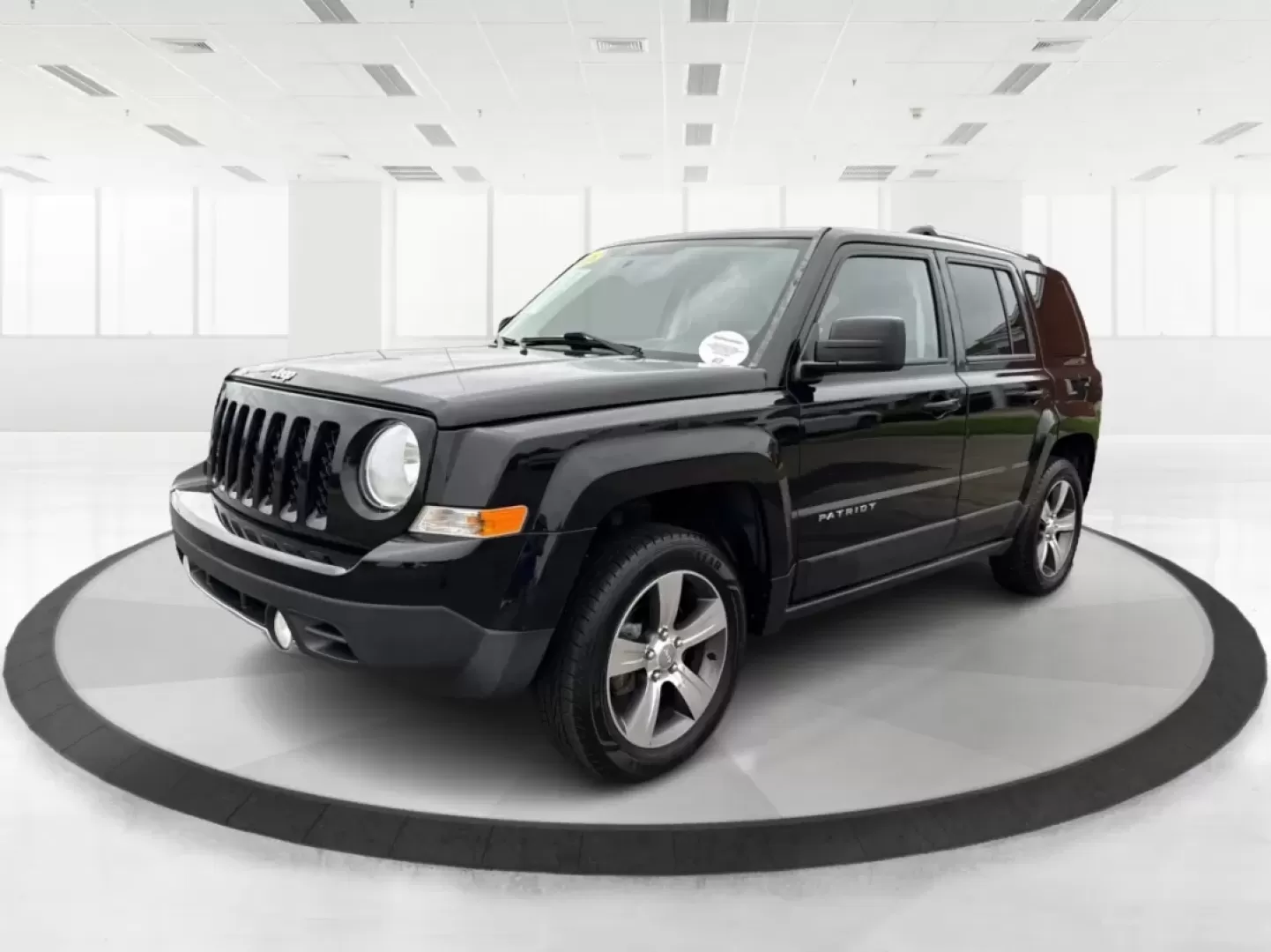 2016 Jeep Patriot High Altitude Edition (1C4NJRFB0GD) with an 2.4L I-4 DOHC engine, Automatic transmission, located at 4508 South Dixie Dr, Moraine, OH, 45439, (937) 908-9800, 39.689976, -84.218452 - **Explore Your Next Adventure in the 2016 Jeep Patriot High Altitude Edition!**<br /> <br /> Are you ready to elevate your lifestyle and embark on thrilling weekend adventures or effortlessly tackle your daily commute? The 2016 Jeep Patriot High Altitude Edition is the perfect SUV for those who crav - Photo#8