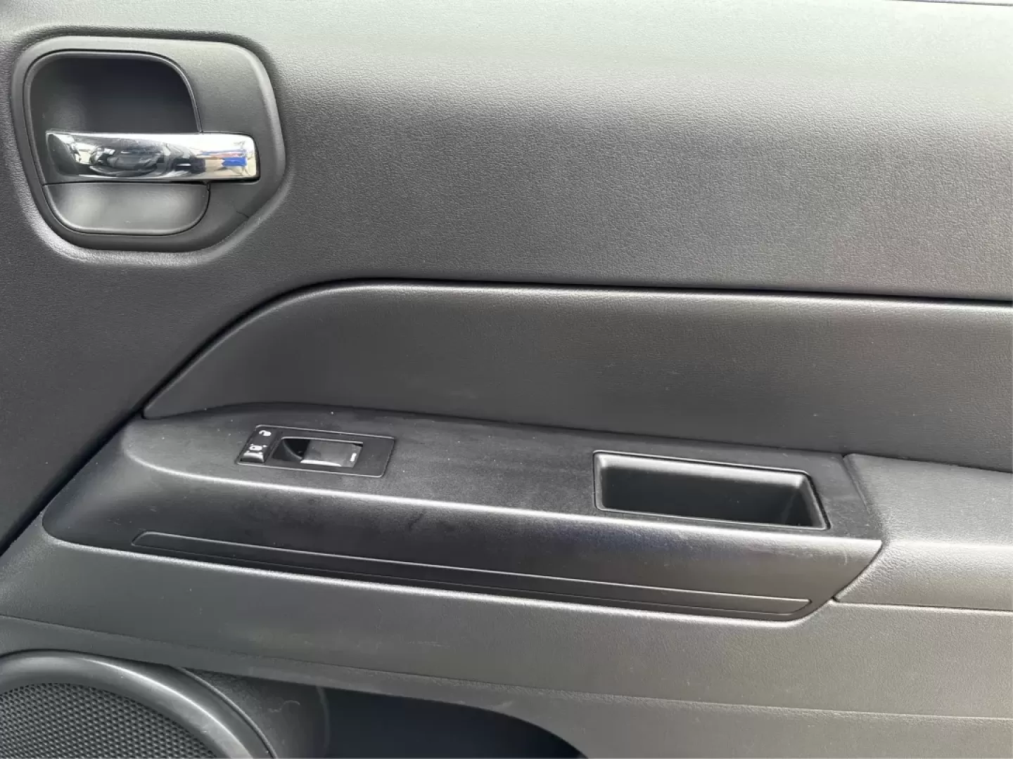 2016 Jeep Patriot High Altitude Edition (1C4NJRFB0GD) with an 2.4L I-4 DOHC engine, Automatic transmission, located at 4508 South Dixie Dr, Moraine, OH, 45439, (937) 908-9800, 39.689976, -84.218452 - **Explore Your Next Adventure in the 2016 Jeep Patriot High Altitude Edition!**<br /> <br /> Are you ready to elevate your lifestyle and embark on thrilling weekend adventures or effortlessly tackle your daily commute? The 2016 Jeep Patriot High Altitude Edition is the perfect SUV for those who crav - Photo#20