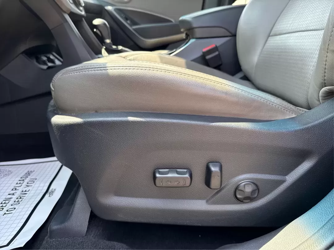 2013 Hyundai Santa Fe Sport 2.0T (5XYZU3LA1DG) with an Theta II 2L I-4 gasoline direct injection engine, located at 1230 East Main St, Xenia, OH, 45385, (937) 908-9800, 39.688026, -83.910172 - **Discover Adventure with the 2013 Hyundai Santa Fe at Advantage Car and Credit!**<br /> <br /> Are you ready to embrace the open road? Whether you're planning a weekend getaway or commuting to work, the 2013 Hyundai Santa Fe Sport 2.0T is the perfect vehicle to elevate your lifestyle. Designed for - Photo#18