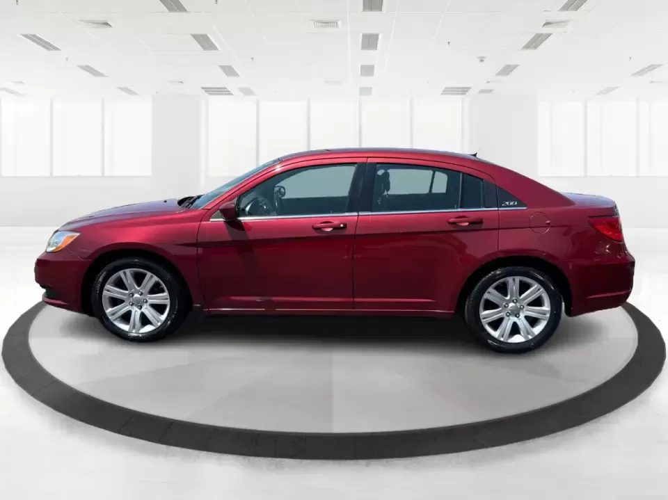 2014 Chrysler 200 Touring (1C3CCBBB6EN) with an 2.4L L4 DOHC 16V engine, 6-Speed Automatic transmission, located at 401 Woodman Dr, Riverside, OH, 45431, (937) 908-9800, 39.760899, -84.123421 - **Discover Freedom and Comfort with this 2014 Chrysler 200 Touring at Advantage Car and Credit!**<br /> <br /> Are you ready to elevate your driving experience? Whether you're a busy professional looking for a reliable daily commuter or a growing family in need of a safe and stylish sedan, the 2014 - Photo#5