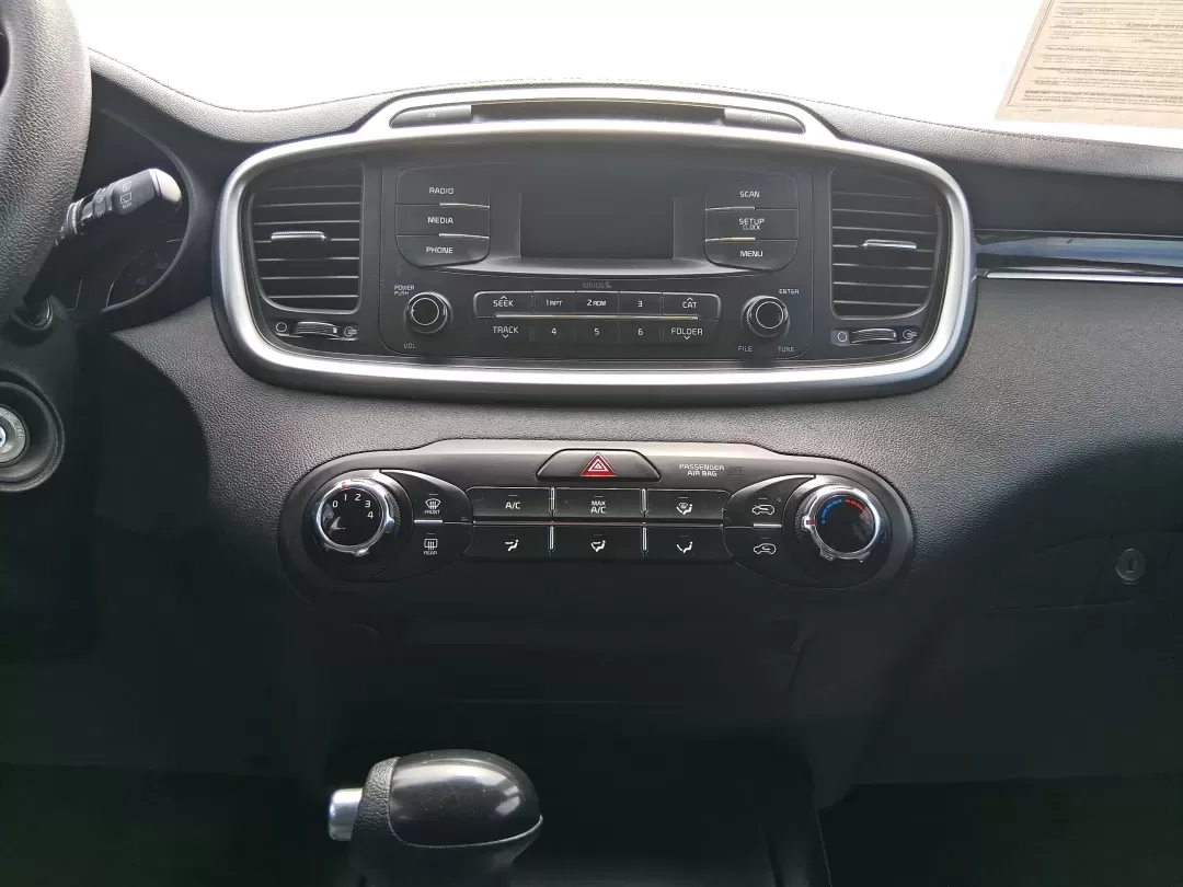 2017 Kia Sorento 2.4L L (5XYPG4A32HG) with an 2.4L I-4 gasoline direct injection engine, located at 8750 N County Rd 25A, Piqua, OH, 45356, (937) 908-9800, 40.164391, -84.232513 - **Unleash Your Adventurous Spirit with this 2017 Kia Sorento at Advantage Car and Credit in Xenia, OH!**<br /> <br /> Are you ready to elevate your family adventures or conquer your daily commute? Look no further than the 2017 Kia Sorento, a versatile SUV that perfectly aligns with your lifestyle ne - Photo#13