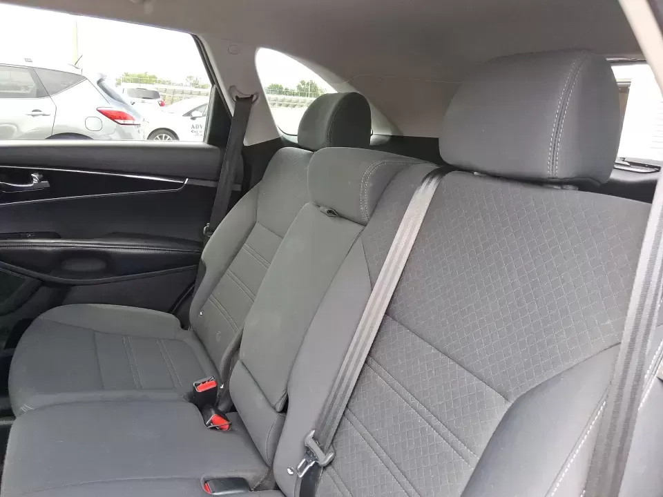 2017 Kia Sorento L 2WD (5XYPG4A32HG) with an 2.4L L4 DOHC 16V engine, 6A transmission, located at 880 E. National Road, Vandalia, OH, 45377, (937) 908-9800, 39.891918, -84.183594 - Picture your next road trip or daily school-and-sports shuffle: a roomy SUV that's comfortable on long stretches of I-75, easy to live with around town, and ready for weekend errands from Miller Lane to the Dayton area. This **2017 Kia Sorento 2.4L L** in **Gray** is a practical, budget-friendly cho - Photo#10