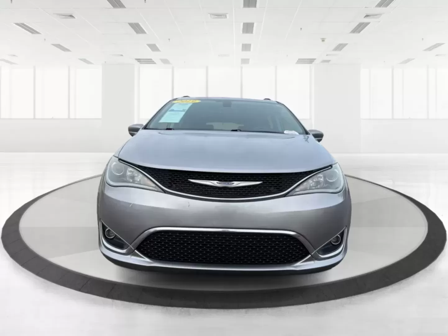 2019 Chrysler Pacifica Touring-L (2C4RC1BG5KR) with an 3.6L V6 DOHC 24V engine, 9-Speed Automatic transmission, located at 1099 N County Rd 25A , Troy, OH, 45373, (937) 908-9800, 40.057079, -84.212883 - **Experience Family Adventures with the 2019 Chrysler Pacifica Touring-L from Advantage Car and Credit!**<br /> <br /> Are you searching for the perfect vehicle to accommodate your family's growing needs? Look no further! The 2019 Chrysler Pacifica Touring-L is designed with families in mind, offeri - Photo#7