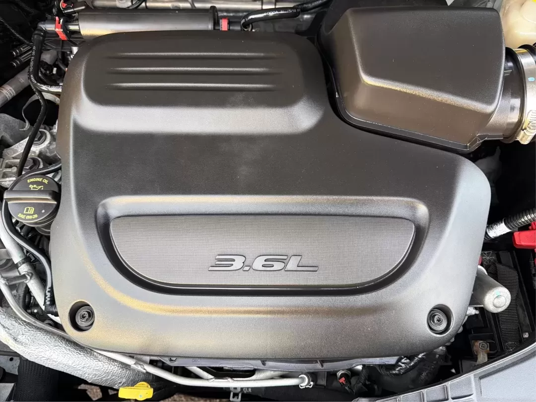 2019 Chrysler Pacifica Touring-L (2C4RC1BG5KR) with an 3.6L V6 DOHC 24V engine, 9-Speed Automatic transmission, located at 1099 N County Rd 25A , Troy, OH, 45373, (937) 908-9800, 40.057079, -84.212883 - **Experience Family Adventures with the 2019 Chrysler Pacifica Touring-L from Advantage Car and Credit!**<br /> <br /> Are you searching for the perfect vehicle to accommodate your family's growing needs? Look no further! The 2019 Chrysler Pacifica Touring-L is designed with families in mind, offeri - Photo#11