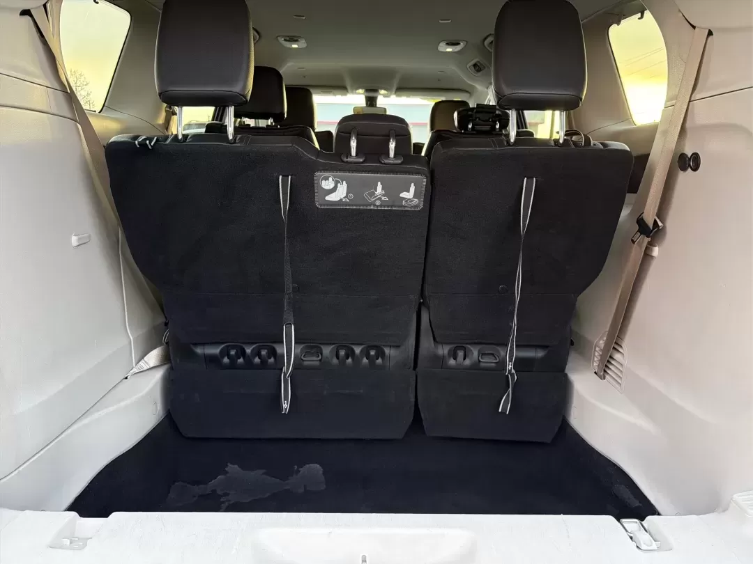 2019 Chrysler Pacifica Touring-L (2C4RC1BG5KR) with an 3.6L V6 DOHC 24V engine, 9-Speed Automatic transmission, located at 1099 N County Rd 25A , Troy, OH, 45373, (937) 908-9800, 40.057079, -84.212883 - **Experience Family Adventures with the 2019 Chrysler Pacifica Touring-L from Advantage Car and Credit!**<br /> <br /> Are you searching for the perfect vehicle to accommodate your family's growing needs? Look no further! The 2019 Chrysler Pacifica Touring-L is designed with families in mind, offeri - Photo#12