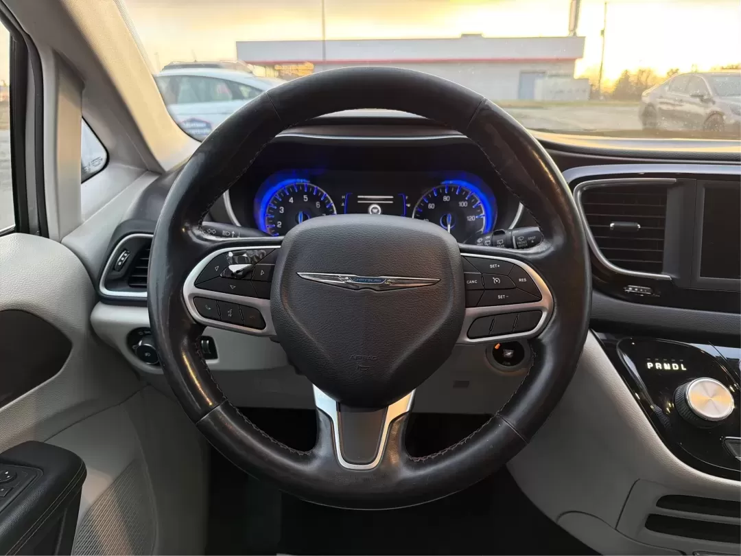2019 Chrysler Pacifica Touring-L (2C4RC1BG5KR) with an 3.6L V6 DOHC 24V engine, 9-Speed Automatic transmission, located at 1099 N County Rd 25A , Troy, OH, 45373, (937) 908-9800, 40.057079, -84.212883 - **Experience Family Adventures with the 2019 Chrysler Pacifica Touring-L from Advantage Car and Credit!**<br /> <br /> Are you searching for the perfect vehicle to accommodate your family's growing needs? Look no further! The 2019 Chrysler Pacifica Touring-L is designed with families in mind, offeri - Photo#16