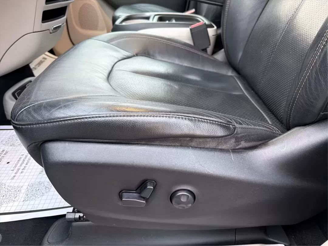 2019 Chrysler Pacifica Touring-L (2C4RC1BG5KR) with an 3.6L V6 DOHC 24V engine, 9-Speed Automatic transmission, located at 1099 N County Rd 25A , Troy, OH, 45373, (937) 908-9800, 40.057079, -84.212883 - **Experience Family Adventures with the 2019 Chrysler Pacifica Touring-L from Advantage Car and Credit!**<br /> <br /> Are you searching for the perfect vehicle to accommodate your family's growing needs? Look no further! The 2019 Chrysler Pacifica Touring-L is designed with families in mind, offeri - Photo#18