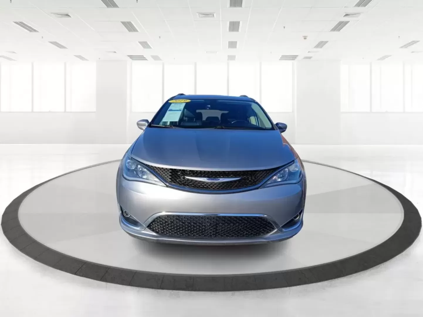 2019 Chrysler Pacifica Touring-L (2C4RC1BG5KR) with an 3.6L V6 DOHC 24V engine, 9-Speed Automatic transmission, located at 8750 N County Rd 25A, Piqua, OH, 45356, (937) 908-9800, 40.164391, -84.232513 - **Experience Family Adventures with the 2019 Chrysler Pacifica Touring-L from Advantage Car and Credit!**<br /> <br /> Are you searching for the perfect vehicle to accommodate your family's growing needs? Look no further! The 2019 Chrysler Pacifica Touring-L is designed with families in mind, offeri - Photo#7