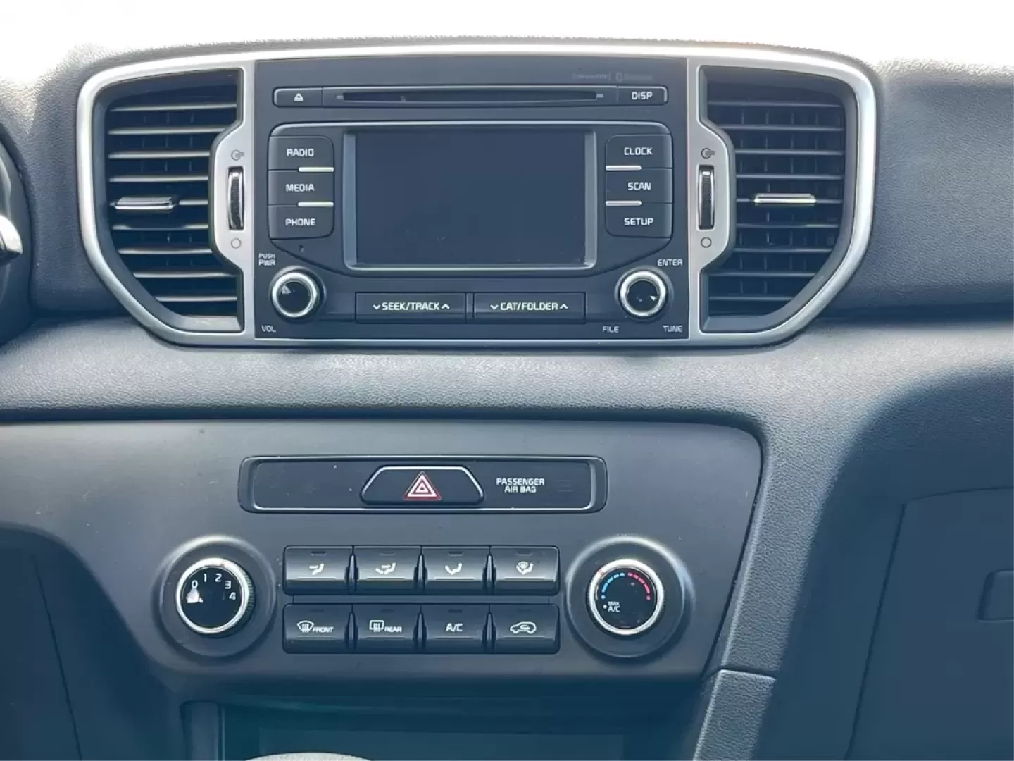 2019 Kia Sportage LX (KNDPMCACXK7) with an Theta II 2.4L I-4 gasoline direct injection engine, located at 1184 Kauffman Ave, Fairborn, OH, 45324, (937) 908-9800, 39.807072, -84.030914 - **Adventure Awaits with the 2019 Kia Sportage at Advantage Car and Credit!**<br /> <br /> Are you ready to elevate your driving experience? Whether you're navigating the hustle and bustle of city life or embarking on a weekend getaway, the 2019 Kia Sportage is your perfect companion. This stylish cr - Photo#13