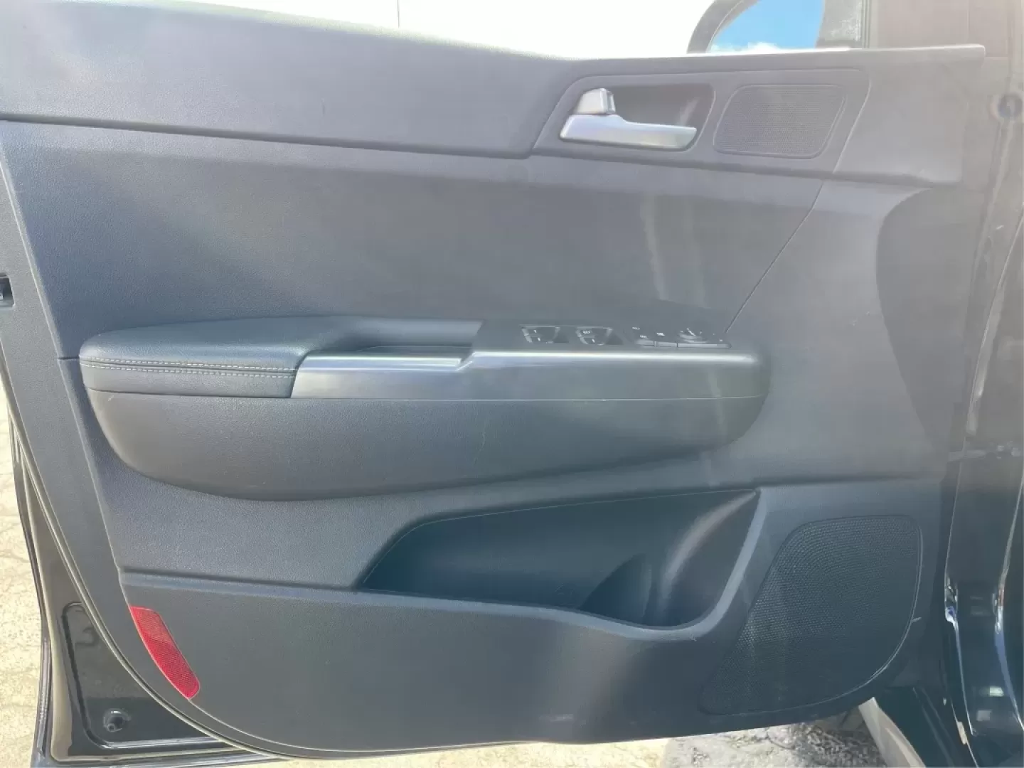 2019 Kia Sportage LX (KNDPMCACXK7) with an Theta II 2.4L I-4 gasoline direct injection engine, located at 1184 Kauffman Ave, Fairborn, OH, 45324, (937) 908-9800, 39.807072, -84.030914 - **Adventure Awaits with the 2019 Kia Sportage at Advantage Car and Credit!**<br /> <br /> Are you ready to elevate your driving experience? Whether you're navigating the hustle and bustle of city life or embarking on a weekend getaway, the 2019 Kia Sportage is your perfect companion. This stylish cr - Photo#18