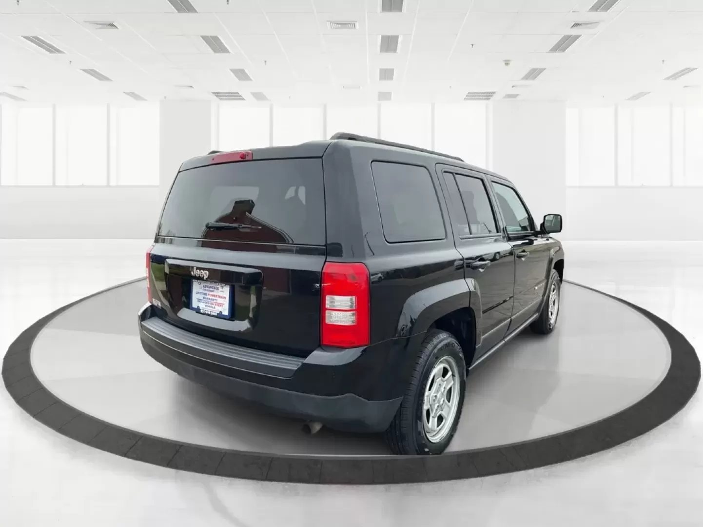 2017 Jeep Patriot Sport FWD (1C4NJPBAXHD) with an 2.4L I-4 DOHC engine, located at 8750 N County Rd 25A, Piqua, OH, 45356, (937) 908-9800, 40.164391, -84.232513 - **Unlock Adventure with the 2017 Jeep Patriot Sport FWD at Advantage Car and Credit!**<br /> <br /> Are you ready to elevate your outdoor adventures or simply need a reliable vehicle for your daily commute? Look no further than the incredible 2017 Jeep Patriot Sport FWD, available now at Advantage C - Photo#2