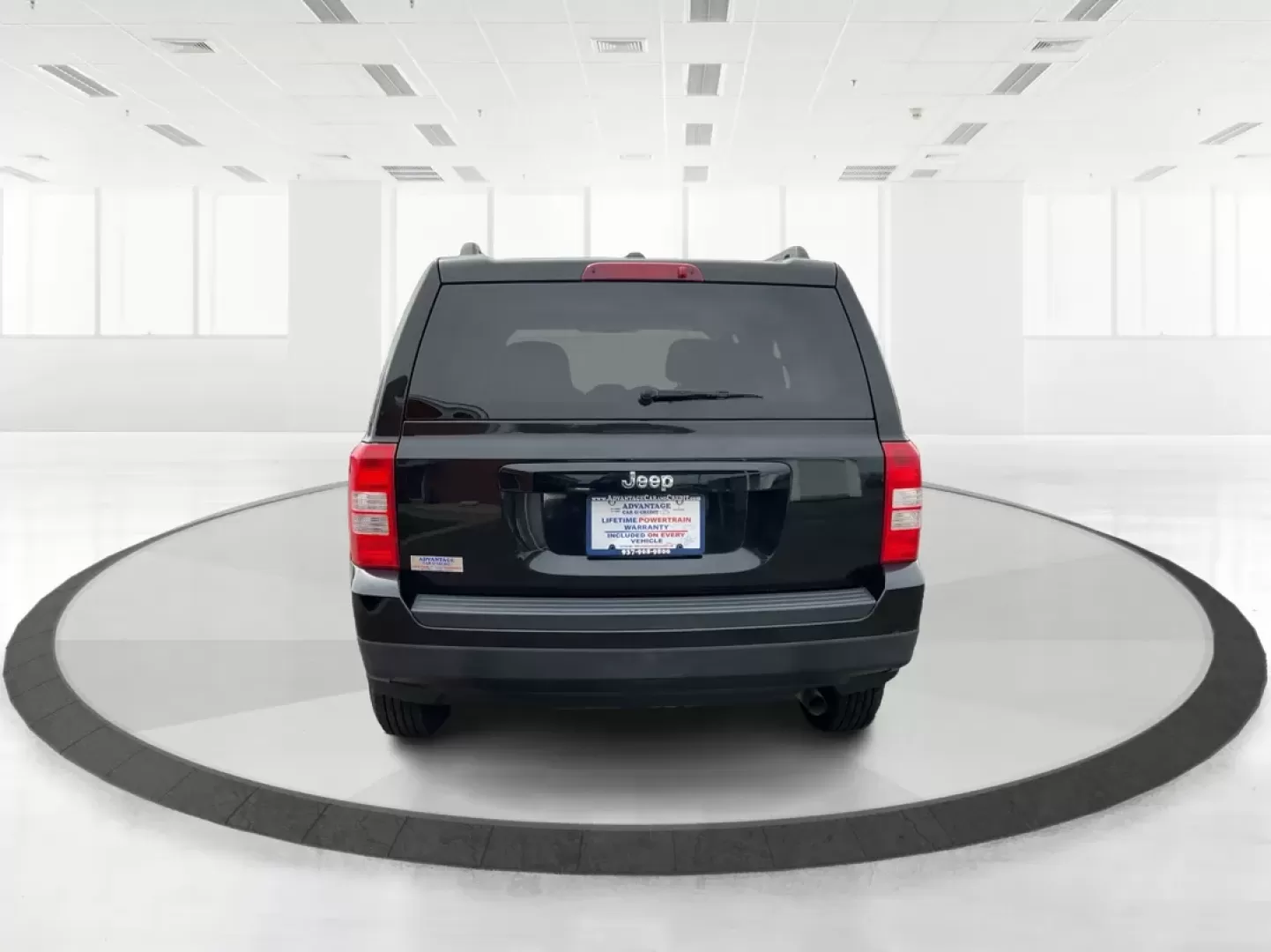 2017 Jeep Patriot Sport FWD (1C4NJPBAXHD) with an 2.4L I-4 DOHC engine, located at 8750 N County Rd 25A, Piqua, OH, 45356, (937) 908-9800, 40.164391, -84.232513 - **Unlock Adventure with the 2017 Jeep Patriot Sport FWD at Advantage Car and Credit!**<br /> <br /> Are you ready to elevate your outdoor adventures or simply need a reliable vehicle for your daily commute? Look no further than the incredible 2017 Jeep Patriot Sport FWD, available now at Advantage C - Photo#3