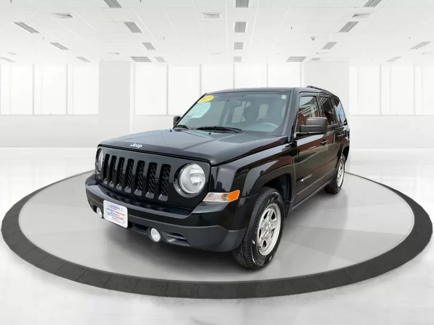 2017 Jeep Patriot Sport FWD (1C4NJPBAXHD) with an 2.4L I-4 DOHC engine, located at 8750 N County Rd 25A, Piqua, OH, 45356, (937) 908-9800, 40.164391, -84.232513 - **Unlock Adventure with the 2017 Jeep Patriot Sport FWD at Advantage Car and Credit!**<br /> <br /> Are you ready to elevate your outdoor adventures or simply need a reliable vehicle for your daily commute? Look no further than the incredible 2017 Jeep Patriot Sport FWD, available now at Advantage C - Photo#8