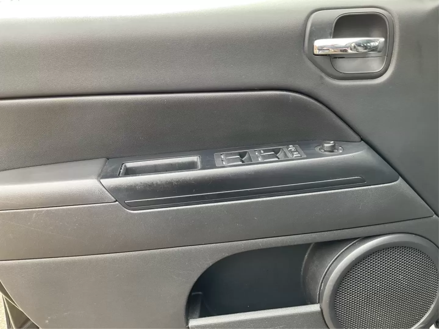 2017 Jeep Patriot Sport FWD (1C4NJPBAXHD) with an 2.4L I-4 DOHC engine, located at 8750 N County Rd 25A, Piqua, OH, 45356, (937) 908-9800, 40.164391, -84.232513 - **Unlock Adventure with the 2017 Jeep Patriot Sport FWD at Advantage Car and Credit!**<br /> <br /> Are you ready to elevate your outdoor adventures or simply need a reliable vehicle for your daily commute? Look no further than the incredible 2017 Jeep Patriot Sport FWD, available now at Advantage C - Photo#17