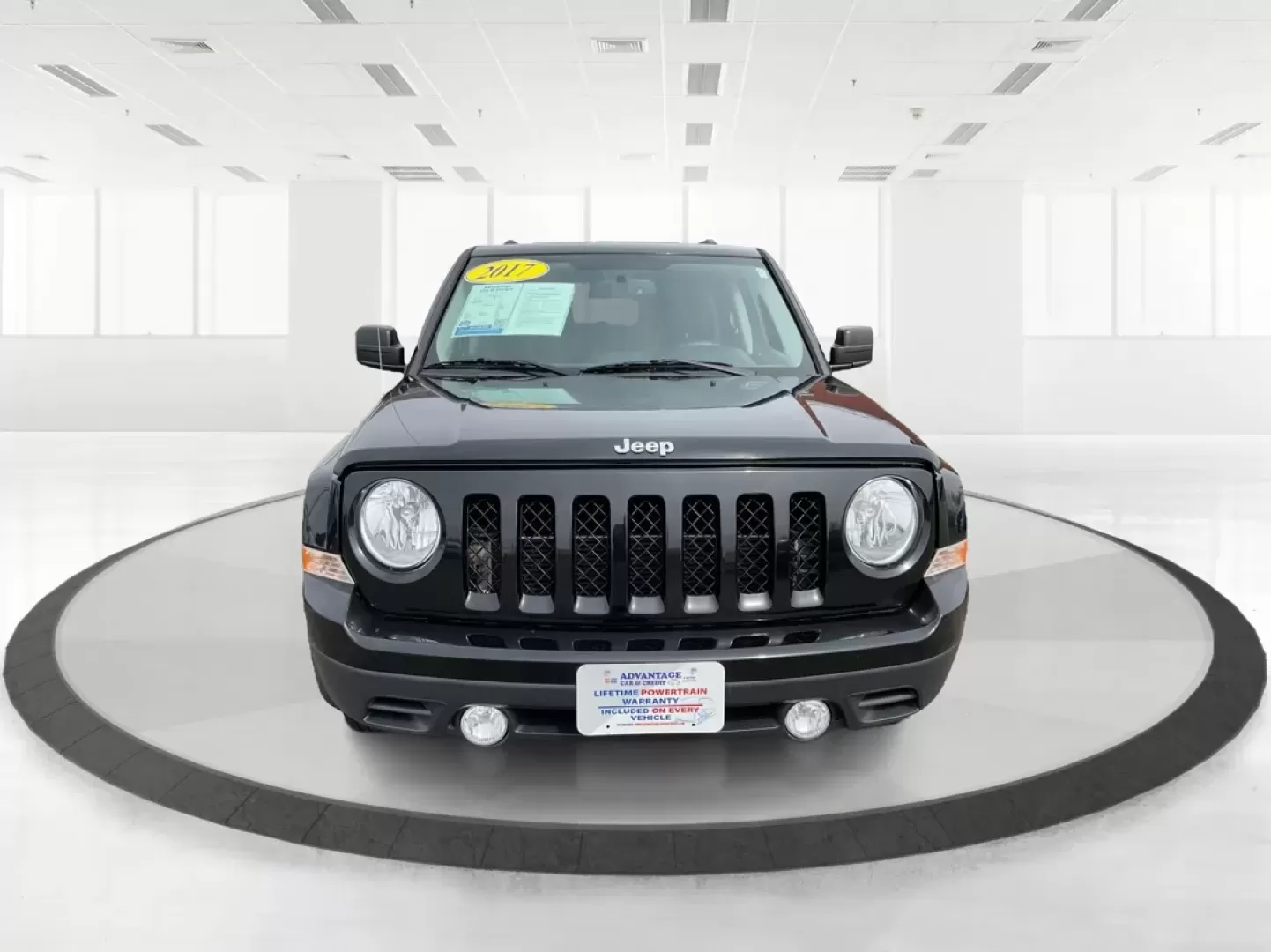 2017 Jeep Patriot Sport FWD (1C4NJPBAXHD) with an 2.4L I-4 DOHC engine, located at 1184 Kauffman Ave, Fairborn, OH, 45324, (937) 908-9800, 39.807072, -84.030914 - **Unlock Adventure with the 2017 Jeep Patriot Sport FWD at Advantage Car and Credit!**<br /> <br /> Are you ready to elevate your outdoor adventures or simply need a reliable vehicle for your daily commute? Look no further than the incredible 2017 Jeep Patriot Sport FWD, available now at Advantage C - Photo#7