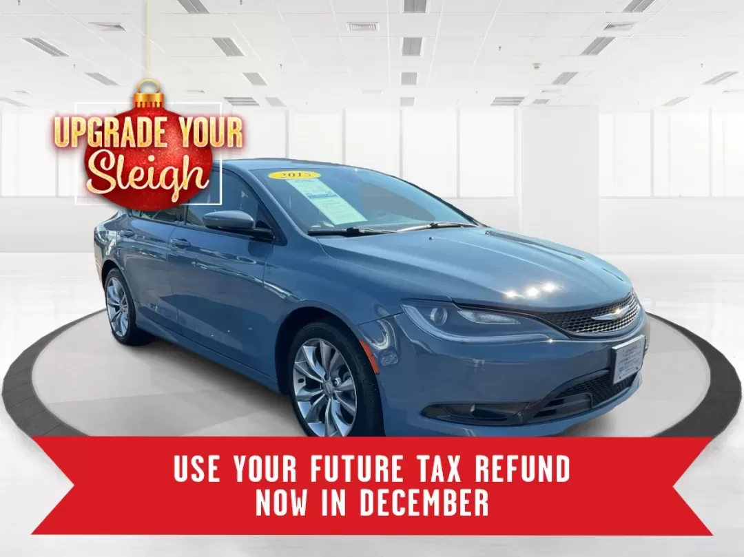 2015 Chrysler 200 S (1C3CCCBB8FN) with an Other engine, located at 880 E. National Road, Vandalia, OH, 45377, (937) 908-9800, 39.891918, -84.183594 - **Experience Luxury on a Budget with the 2015 Chrysler 200 S at Advantage Car and Credit**<br /> <br /> Looking for a stylish sedan that can handle your daily commute as effortlessly as your weekend adventures? The 2015 Chrysler 200 S is the perfect blend of comfort, technology, and modern aesthetic - Photo#0