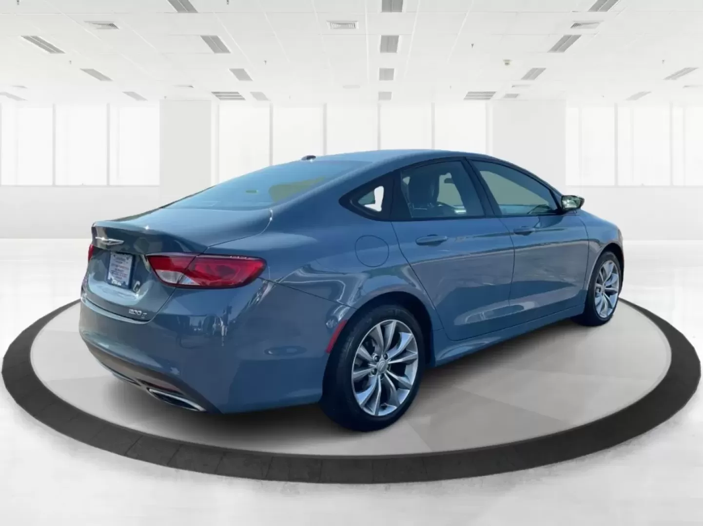 2015 Chrysler 200 S (1C3CCCBB8FN) with an Other engine, located at 880 E. National Road, Vandalia, OH, 45377, (937) 908-9800, 39.891918, -84.183594 - **Experience Luxury on a Budget with the 2015 Chrysler 200 S at Advantage Car and Credit**<br /> <br /> Looking for a stylish sedan that can handle your daily commute as effortlessly as your weekend adventures? The 2015 Chrysler 200 S is the perfect blend of comfort, technology, and modern aesthetic - Photo#2