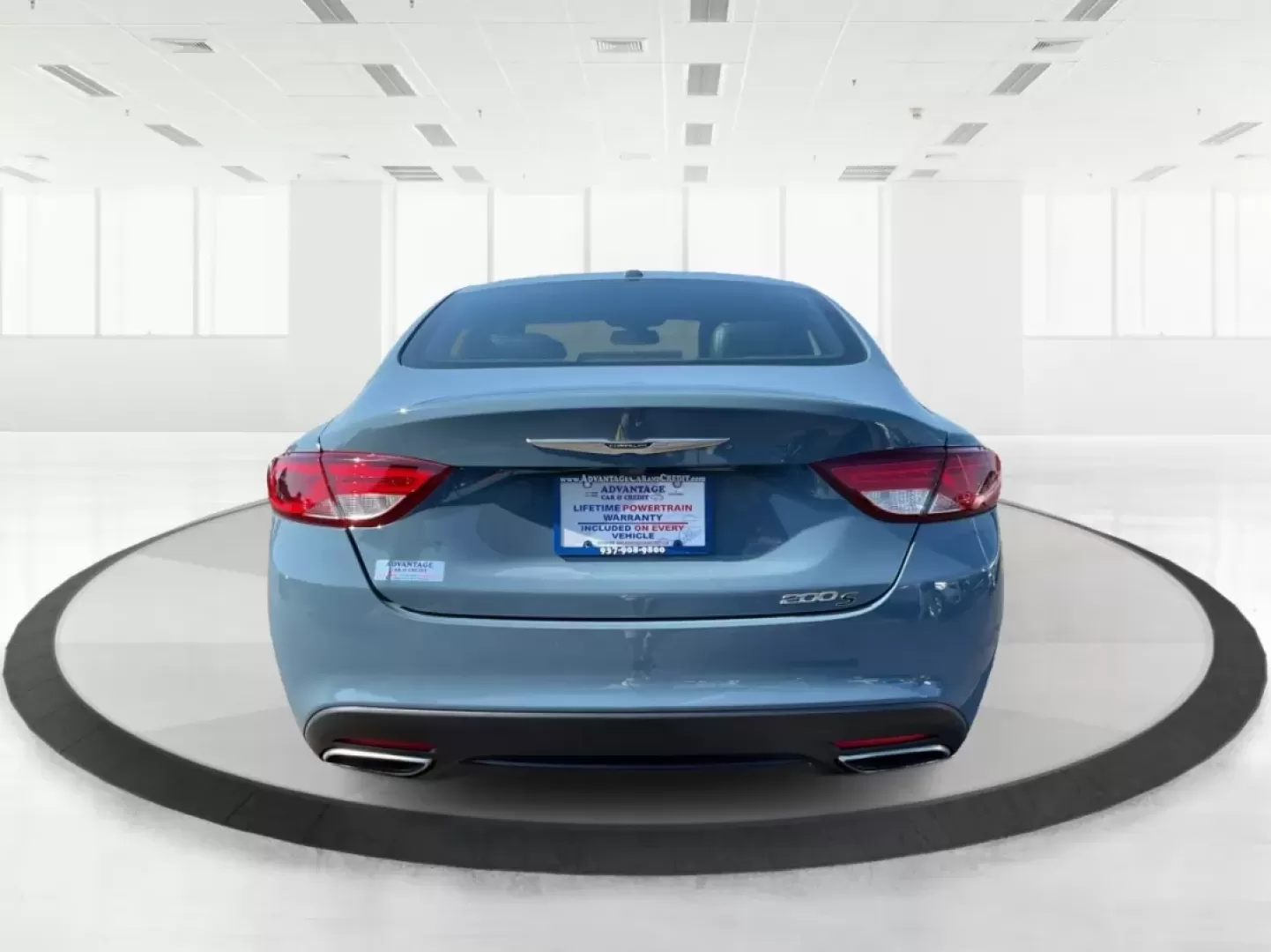 2015 Chrysler 200 S (1C3CCCBB8FN) with an Other engine, located at 880 E. National Road, Vandalia, OH, 45377, (937) 908-9800, 39.891918, -84.183594 - **Experience Luxury on a Budget with the 2015 Chrysler 200 S at Advantage Car and Credit**<br /> <br /> Looking for a stylish sedan that can handle your daily commute as effortlessly as your weekend adventures? The 2015 Chrysler 200 S is the perfect blend of comfort, technology, and modern aesthetic - Photo#3