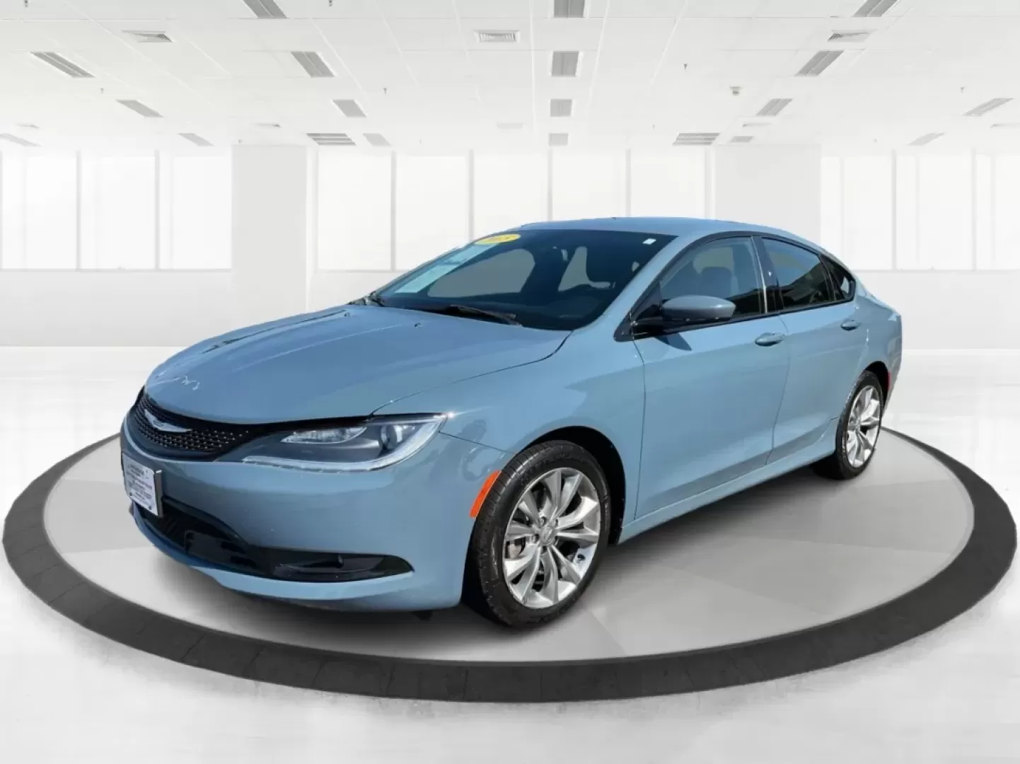 2015 Chrysler 200 S (1C3CCCBB8FN) with an Other engine, located at 880 E. National Road, Vandalia, OH, 45377, (937) 908-9800, 39.891918, -84.183594 - **Experience Luxury on a Budget with the 2015 Chrysler 200 S at Advantage Car and Credit**<br /> <br /> Looking for a stylish sedan that can handle your daily commute as effortlessly as your weekend adventures? The 2015 Chrysler 200 S is the perfect blend of comfort, technology, and modern aesthetic - Photo#8