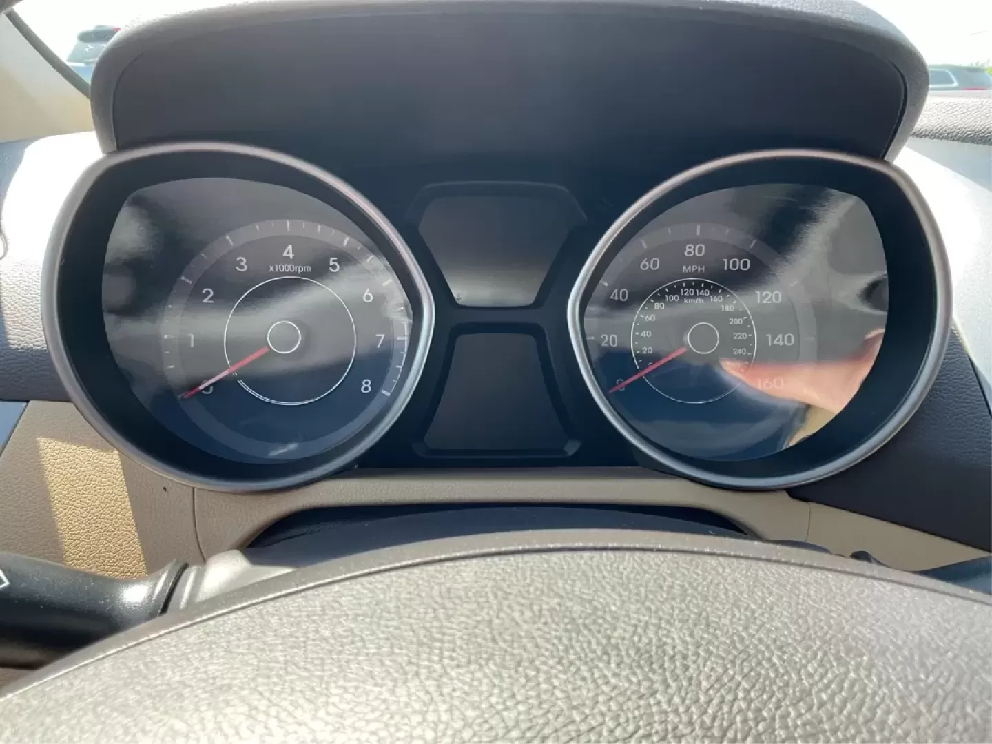 2013 Hyundai Elantra GLS (5NPDH4AE6DH) with an 1.8L I-4 DOHC engine, located at 1951 S Dayton Lakeview Rd., New Carlisle, OH, 45344, (937) 908-9800, 39.890999, -84.050255 - **Unlock the Freedom of the Open Road with the 2013 Hyundai Elantra GLS** <br /> <br /> Are you ready to elevate your daily commute or embark on new adventures without breaking the bank? The 2013 Hyundai Elantra GLS, available at Advantage Car and Credit in Fairborn, OH, is the ideal sedan for budg - Photo#15