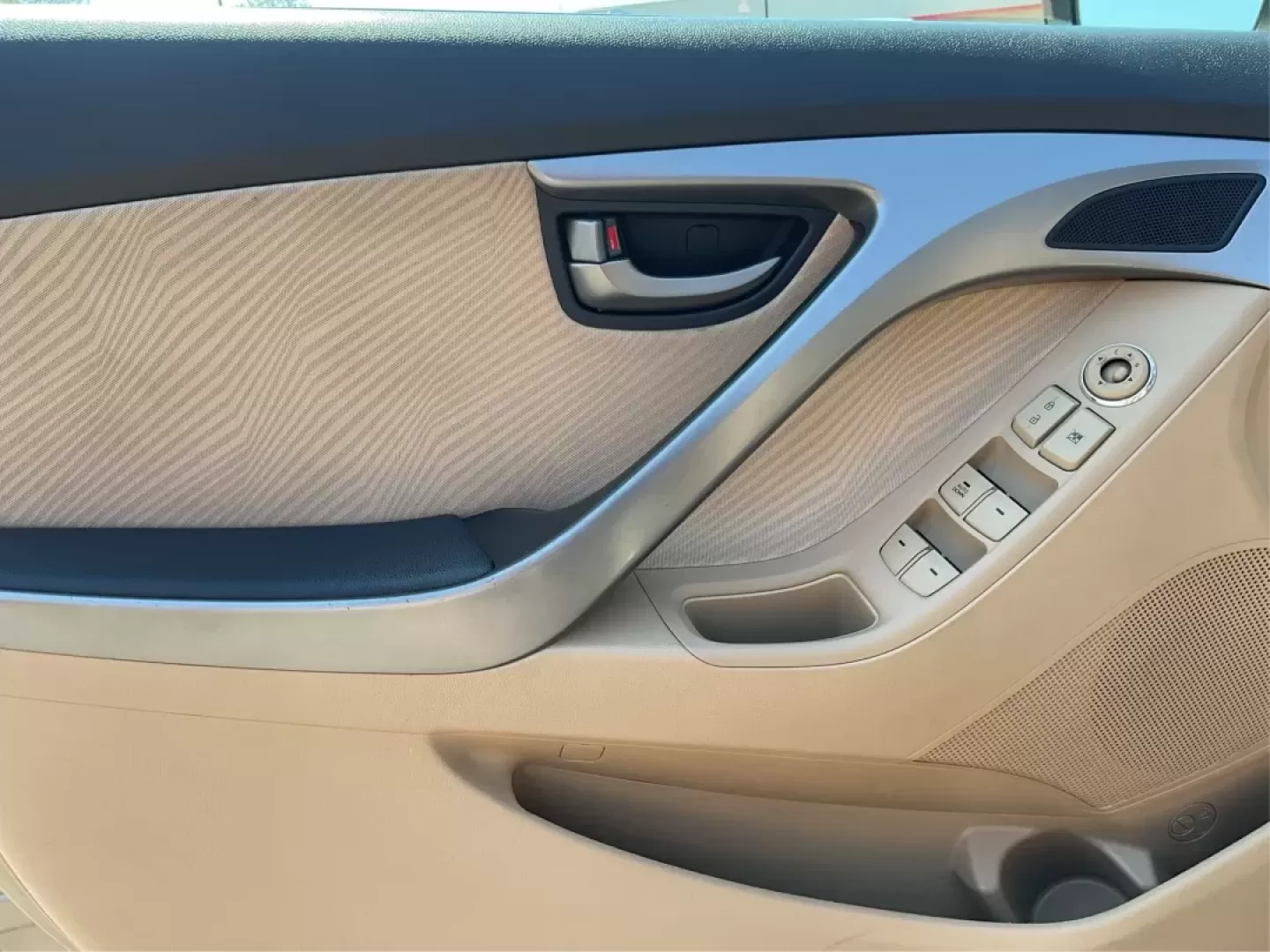 2013 Hyundai Elantra GLS (5NPDH4AE6DH) with an 1.8L I-4 DOHC engine, located at 1951 S Dayton Lakeview Rd., New Carlisle, OH, 45344, (937) 908-9800, 39.890999, -84.050255 - **Unlock the Freedom of the Open Road with the 2013 Hyundai Elantra GLS** <br /> <br /> Are you ready to elevate your daily commute or embark on new adventures without breaking the bank? The 2013 Hyundai Elantra GLS, available at Advantage Car and Credit in Fairborn, OH, is the ideal sedan for budg - Photo#17