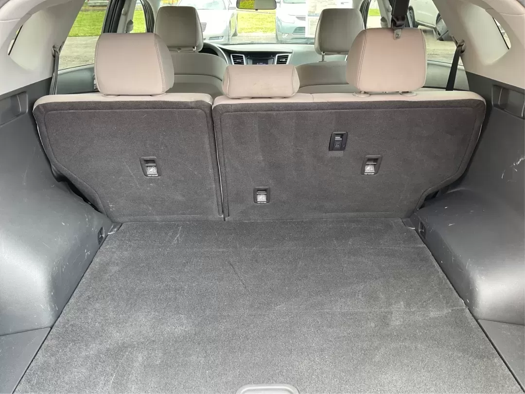 2016 Hyundai Tucson Eco (KM8J3CA24GU) with an 1.6L I-4 gasoline direct injection engine, located at 1099 N County Rd 25A , Troy, OH, 45373, (937) 908-9800, 40.057079, -84.212883 - **Adventure Awaits: 2016 Hyundai Tucson Eco Your Perfect Companion for Daily Drives and Weekend Getaways!**<br /> <br /> At Advantage Car and Credit, located at 1184 Kauffman Ave, Fairborn, OH 45324, we understand that life is an adventure, and having the right vehicle can make all the difference. - Photo#12