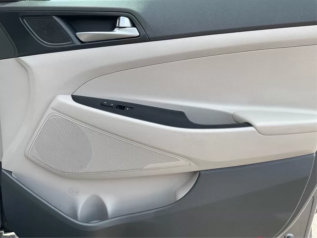 2016 Hyundai Tucson Eco (KM8J3CA24GU) with an 1.6L I-4 gasoline direct injection engine, located at 1099 N County Rd 25A , Troy, OH, 45373, (937) 908-9800, 40.057079, -84.212883 - **Adventure Awaits: 2016 Hyundai Tucson Eco Your Perfect Companion for Daily Drives and Weekend Getaways!**<br /> <br /> At Advantage Car and Credit, located at 1184 Kauffman Ave, Fairborn, OH 45324, we understand that life is an adventure, and having the right vehicle can make all the difference. - Photo#19