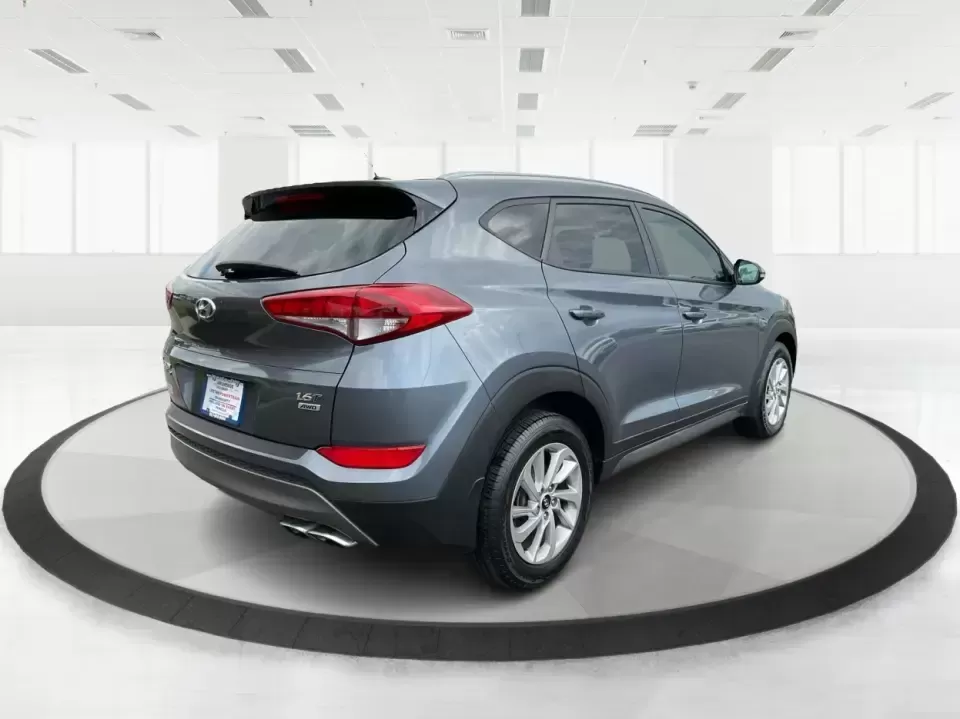 2016 Hyundai Tucson Eco (KM8J3CA24GU) with an 1.6L I-4 gasoline direct injection engine, 7A transmission, located at 401 Woodman Dr, Riverside, OH, 45431, (937) 908-9800, 39.760899, -84.123421 - **Adventure Awaits: 2016 Hyundai Tucson Eco Your Perfect Companion for Daily Drives and Weekend Getaways!**<br /> <br /> At Advantage Car and Credit, located at 1184 Kauffman Ave, Fairborn, OH 45324, we understand that life is an adventure, and having the right vehicle can make all the difference. - Photo#2