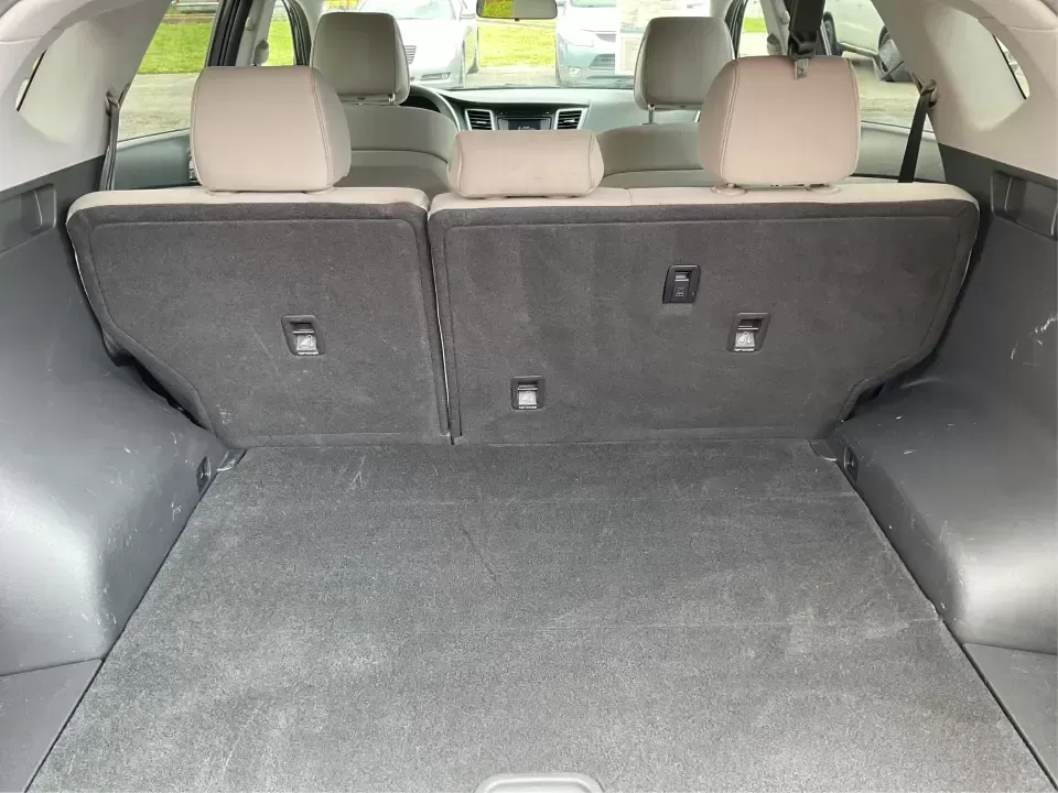 2016 Hyundai Tucson Eco (KM8J3CA24GU) with an 1.6L I-4 gasoline direct injection engine, 7A transmission, located at 401 Woodman Dr, Riverside, OH, 45431, (937) 908-9800, 39.760899, -84.123421 - **Adventure Awaits: 2016 Hyundai Tucson Eco Your Perfect Companion for Daily Drives and Weekend Getaways!**<br /> <br /> At Advantage Car and Credit, located at 1184 Kauffman Ave, Fairborn, OH 45324, we understand that life is an adventure, and having the right vehicle can make all the difference. - Photo#12