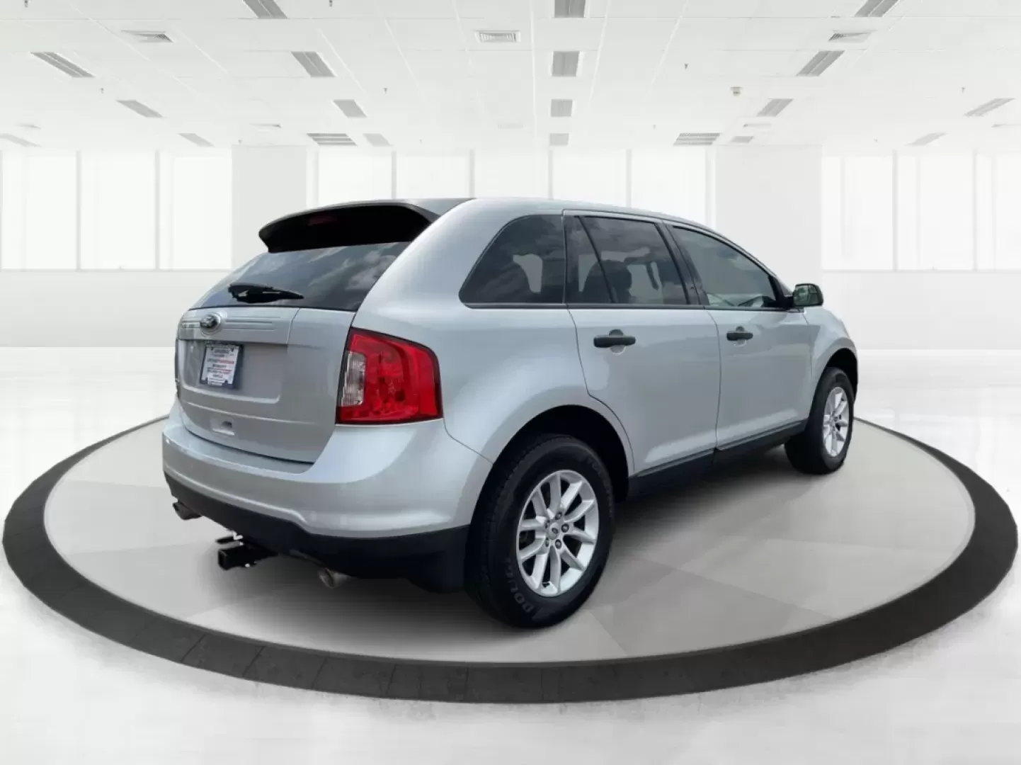 2013 Ford Edge SE (2FMDK3GC3DB) with an Other engine, located at 880 E. National Road, Vandalia, OH, 45377, (937) 908-9800, 39.891918, -84.183594 - **Hit the Open Road in Style! Discover the 2013 Ford Edge SE at Advantage Car and Credit in Fairborn, OH**<br /> <br /> Are you ready to elevate your daily commute or embark on exciting weekend adventures? The 2013 Ford Edge SE is the perfect blend of comfort, spaciousness, and style, making it an i - Photo#2