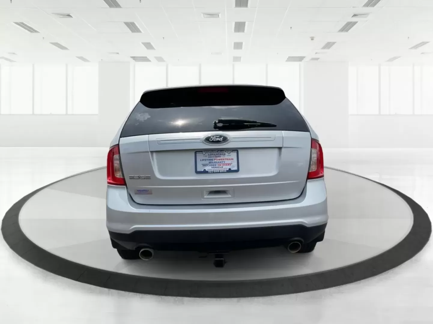 2013 Ford Edge SE (2FMDK3GC3DB) with an Other engine, located at 880 E. National Road, Vandalia, OH, 45377, (937) 908-9800, 39.891918, -84.183594 - **Hit the Open Road in Style! Discover the 2013 Ford Edge SE at Advantage Car and Credit in Fairborn, OH**<br /> <br /> Are you ready to elevate your daily commute or embark on exciting weekend adventures? The 2013 Ford Edge SE is the perfect blend of comfort, spaciousness, and style, making it an i - Photo#3