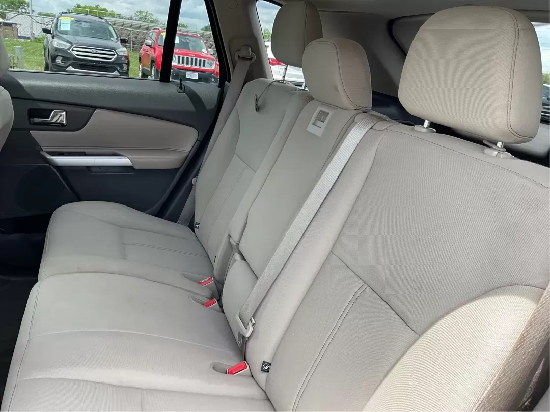 2013 Ford Edge SE (2FMDK3GC3DB) with an Other engine, located at 880 E. National Road, Vandalia, OH, 45377, (937) 908-9800, 39.891918, -84.183594 - **Hit the Open Road in Style! Discover the 2013 Ford Edge SE at Advantage Car and Credit in Fairborn, OH**<br /> <br /> Are you ready to elevate your daily commute or embark on exciting weekend adventures? The 2013 Ford Edge SE is the perfect blend of comfort, spaciousness, and style, making it an i - Photo#10