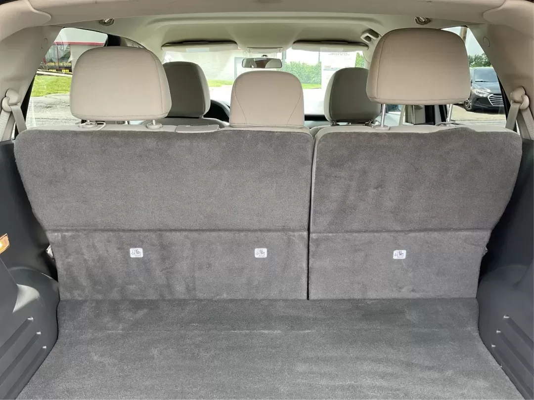 2013 Ford Edge SE (2FMDK3GC3DB) with an Other engine, located at 880 E. National Road, Vandalia, OH, 45377, (937) 908-9800, 39.891918, -84.183594 - **Hit the Open Road in Style! Discover the 2013 Ford Edge SE at Advantage Car and Credit in Fairborn, OH**<br /> <br /> Are you ready to elevate your daily commute or embark on exciting weekend adventures? The 2013 Ford Edge SE is the perfect blend of comfort, spaciousness, and style, making it an i - Photo#12